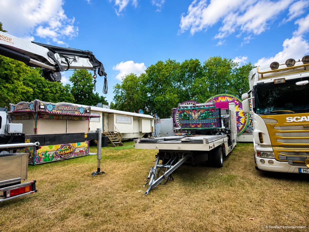 Beecker Kirmes 2026 im Aufbau: FunFair Entertainment war vor Ort